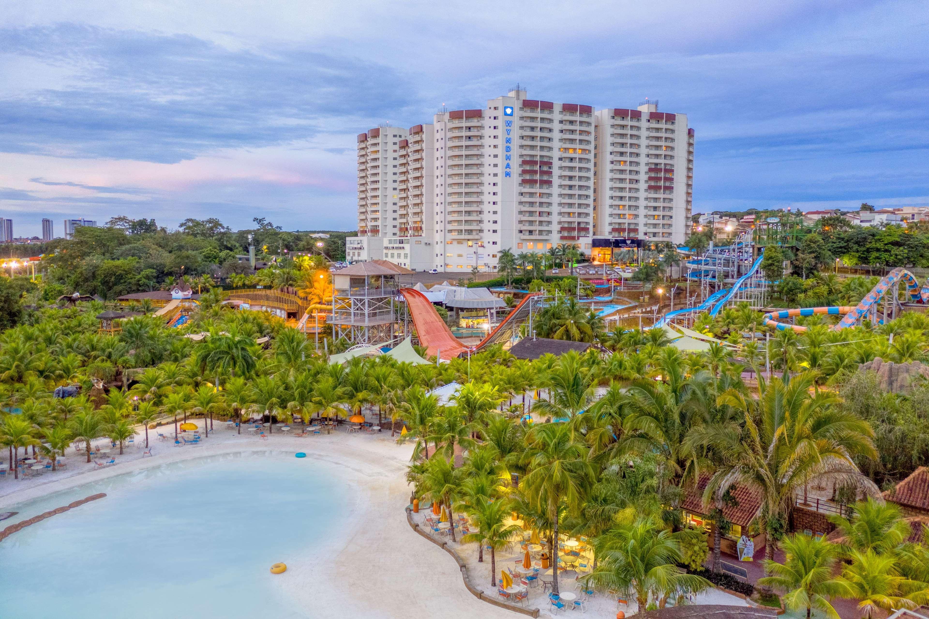 Wyndham Olimpia Royal Hotels Luaran gambar Aerial view of the resort