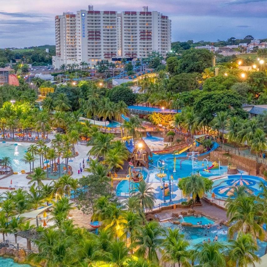 Wyndham Olimpia Royal Hotels Luaran gambar Aerial view of Splash Island