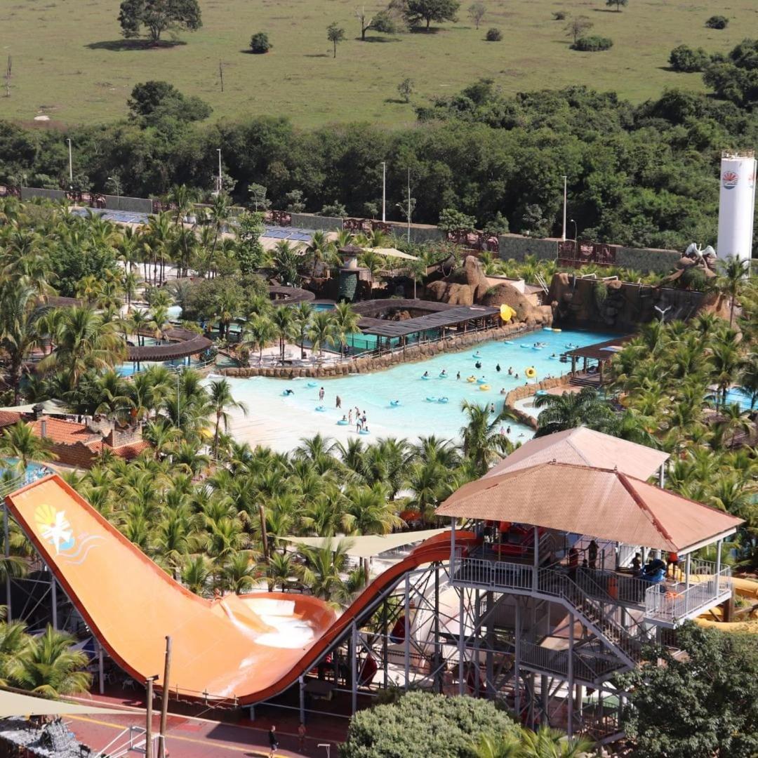 Wyndham Olimpia Royal Hotels Luaran gambar Wet 'n' Wild Water Park